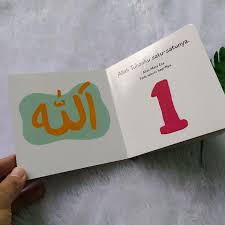 Allah yang satu ada di setiap makhluk ciptaannya. Buku Anak Boardbook Satu Sampai Sepuluh Mengenal Angka Toko Muslim Title