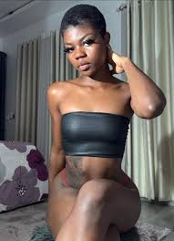 Im using my t0t0 to make money, use yours to make money too - P0rn star  Daisy Melanin warns women in her DM begging her for help