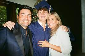 We did not find results for: Fabuloso Asi Luce La Esposa De Chayanne A Los 51 Anos