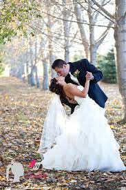 Bride And Groom Pose Wedding Photography Fall Wedding Outdoor Wedding Photography Chri Fun Wedding Photography Outdoor Wedding Photography Edmonton Wedding