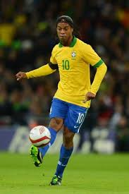 O brasil, que eliminou as seleções da bélgica, inglaterra, turquia e alemanha, esta última na final, acabou tendo ronaldo como o artilheiro, com oito gols, sendo assim um dos grandes nomes da conquista juntamente com rivaldo, tendo assim conquistado o quinto título para a seleção brasileira, vencendo todas as partidas do mundial de 2002. Veja Quais Sao Os Pentacampeoes Do Mundo Em 2002 Que Ainda Continuam Atuando Fotos R7 Copa Do Mundo 2014