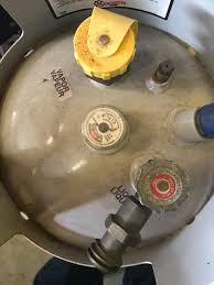 See how to read your gauge. Proper Way To Fill A Forklift Propane Tank