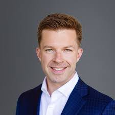 Colby Manning's Instagram, Twitter & Facebook