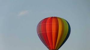 A hot air balloon caught fire early saturday near the city of lockhart, tx. Officials Believe No Survivors In Texas Balloon Crash