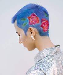 Decora la parte rasata con forme a tua scelta, come triangoli e linee che si uniscono. 34 Idee Su Capelli Uomo Colorati Capelli Uomo Colorati Capelli Uomo Capelli