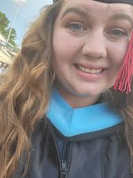 MTSD would like to congratulate one of our teachers for earning her  master's degree! Congrats, Ms. Thrash!