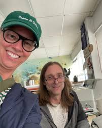 Artist + Vancouver Local (@laura_marie_clark) • Fotky a videá na Instagrame