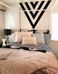The white furniture will boom your black bedroom and will make it visually appealing. Room Ideas Tumblr With Lights Lovely Room Ideas Tumblr With Lights Bedroom Bedroom Wall Decor Pinterest Diy T Bedroom Design Gold Bedroom Rose Gold Bedroom