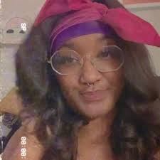 Mariah Givens's Instagram, Twitter & Facebook