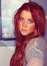 How To Make Blue Eyes Pop Chic Darling Red Hair Blue Eyes Blue Eyes Pop Beautiful Red Hair