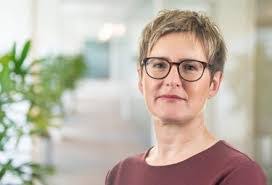 Henrietta Thornton's Instagram, Twitter & Facebook