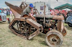 Truckingworldwide Fordson Trenching Tractor With Rotopad Tracks Old Tractors Tractors Antique Tractors