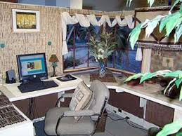 Add Some Pizzazz To Your Cubicle Office Cubicle Cubicle Design Cubicle Decor
