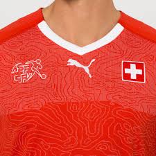 Lässige shirts, trainerjacken und weitere produkte rund um das leder. Fussball Trikot Home Online Kaufen Manor