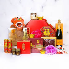 Chinese new year gift giving etiquette. 2018 Chinese New Year Corporate Gift Ideas