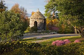 Mohonk mountain house is a spectacular victorian castle resort overlooking lake mohonk, in the heart of a scenic natural area comprised of more than 40,000 acres. Photo Gallery And Tour Mohonk Mountain House