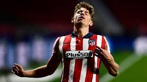 Atletico madrid's bid to win la liga for the first time since 1996 took a blow as levante beat them to give real madrid and barcelona renewed hope. Levante 1 1 Atletico Madrid La Liga Leaders Slip Up To Give Real Madrid Barcelona Hope Football News Sky Sports