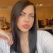 Allison Pierce✨ (@allisonpierce4)