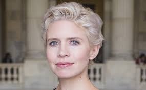 Leanne Caldwell's Instagram, Twitter & Facebook