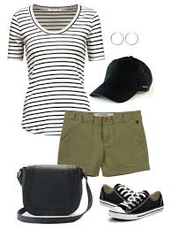 Black And White Striped Shirt And Shorts 8 Ways To Wear A Striped Top This Summer Outfits With Striped Shirts Black White Shirt Outfits