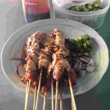Untuk itu banyak peternak yang menginginkan kualiatas pakan yang bagus. Sate Ayam Ayam Goreng Pak Budi Mugassari Food Delivery Menu Grabfood Id