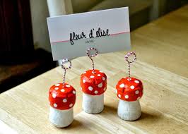 Glucksbringer Bastelprojekte Mit Weinkorken Glucksbringer Basteln Weinkorken Kunst