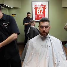 Aug 17, 2021 · travis kelce shaved his beard and everyone is grossed out. Five Things We Learned From The Latest Travis Kelce Interview Arrowhead Pride