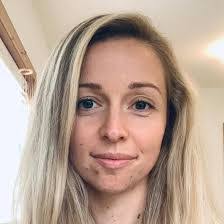 Sarah Stroh's Instagram, Twitter & Facebook