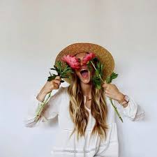 Bird A La Mode Cps Faye Short Straw Boater Natural In 2020 Flower Photoshoot Flowers Instagram Instagram Aesthetic