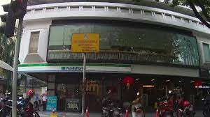 Offsite parking is also available at wisma lim foo yong which located next to the hotel building. File Familymart Wisma Lim Foo Yong Jpg Wikimedia Commons