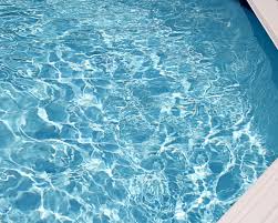 Piscines Publiques Il Faudra Reserver Sa Plage Horaire L Express