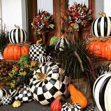 Black And White Checkered Fall Decor Amazing Outdoor Pumpkin Display Black And White Checkered Fall Outdoor Decor Fall Decor Pumpkin Display