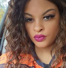 Alternative backdrop designs for fashion show?