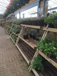 Dobbies Chesterfield Garden Centre Garden Retail Lifestyle Layout La Centre Chesterfield Garden Center Displays Luxury Garden Garden Center