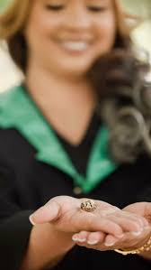 Muchas felicidades hermosa 🎊., Tremendo trabajo que pudimos sacar de ese  día totalmente complacido 💪🏻., ., ., ., #utesa #licencia #graduation  #graduacion #santiago #photo #photography #family #familia