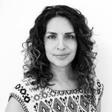 Vicky Ponce's Instagram, Twitter & Facebook