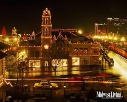 Holiday Lights Illuminate Kansas City S Country Club Plaza A Tradition For Nearly Eight Decades Christmas Desktop Country Club Plaza Holiday Lights