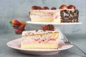 Erdbeer Straciatella Torte Sallys Blog