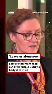 Nikki Bullock's Instagram, Twitter & Facebook