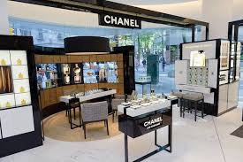Pin By Kfong On Retail Counter Retail Interior Design Retail Store Design Retail Interior