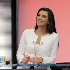 Zehra küçük'ün de transfer haberini buse yıldırım haberinde olduğu gibi ilk medyabey duyurdu. Ntv Haber Spikeri Bayan