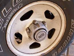 How do you know the hubs have not unlocked? Locking Hubs Wikipedia