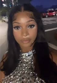 Jasmin Banks's Instagram, Twitter & Facebook