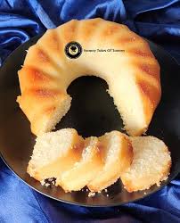 Mango semolina cake is made using mango puree and semolina aka suji/rawa. Suji Cake Archives Yummy Tales Of Tummy