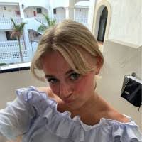 Katie Worrell's Instagram, Twitter & Facebook