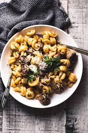 Jamie Oliver S Easy Sausage Carbonara Is My Latest 5 Ingredient 30 Minute Meal Obsession It S Simple 30 Minute Meals Carbonara Recipe Jamie S 30 Minute Meals