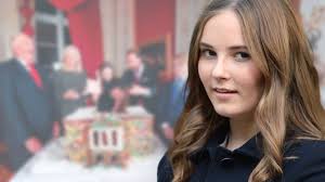 Select from premium princess ingrid alexandra of the highest quality. Ingrid Alexandra Von Norwegen Bilder Mit Botschaft Was Hinter Den Weihnachtsfotos Steckt Youtube