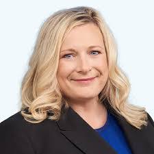 Suzanne Hamel's Instagram, Twitter & Facebook