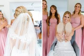 Freie Trauung Liebevoll Auermuhle Petra Fiedler Heiraten Exklusiv Hochzeitsfotografie Blumenmadchen Kleid Kleid Hochzeit Hochzeitstorte Anschneiden