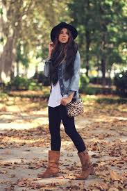 Black And Brown Boots Outfit Pin On Style Clothes